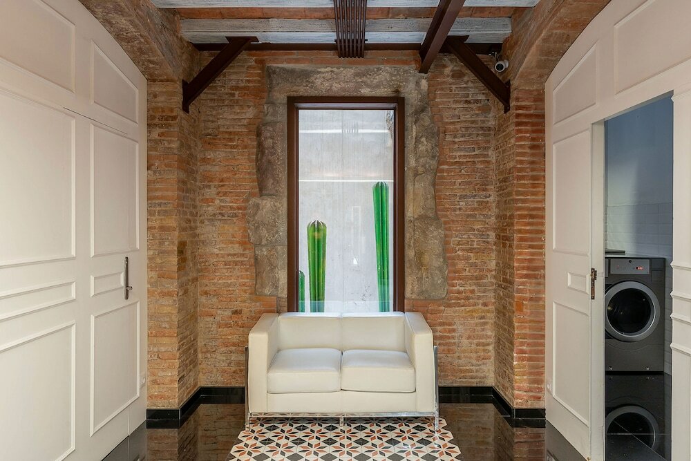 Фото Enjoybcn Colon Apartments