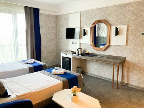Гостиница Nenessa Hotel в Гюзельюрте