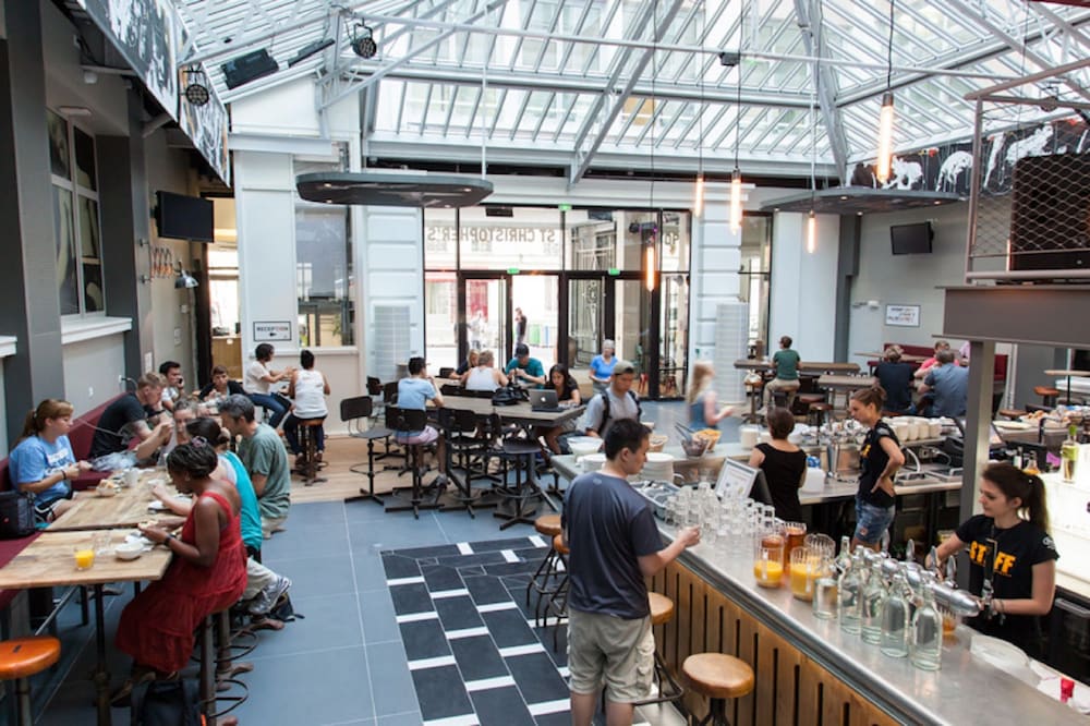 Фото St Christopher's Budget Hotel Paris