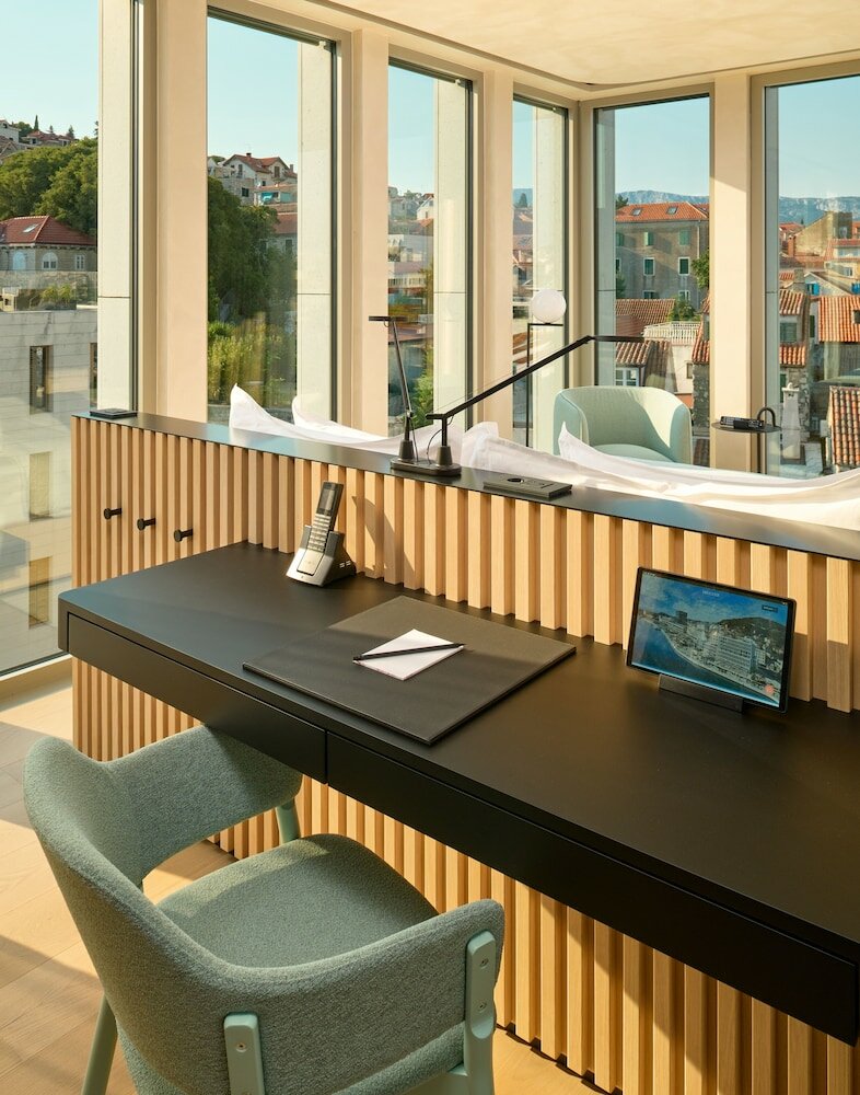 Фото Hotel Ambasador