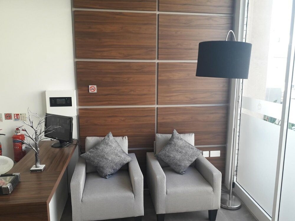 Фото TJ Boutique Accommodation