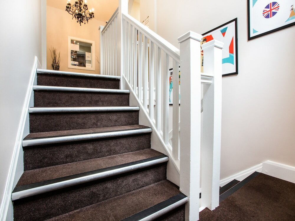 Фото Oyo The Arch, Wembly Stadium