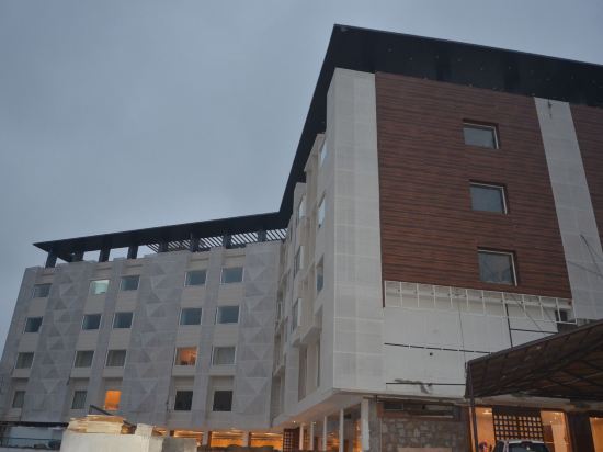 Фото JuSTa Sajjangarh Resort & SPA