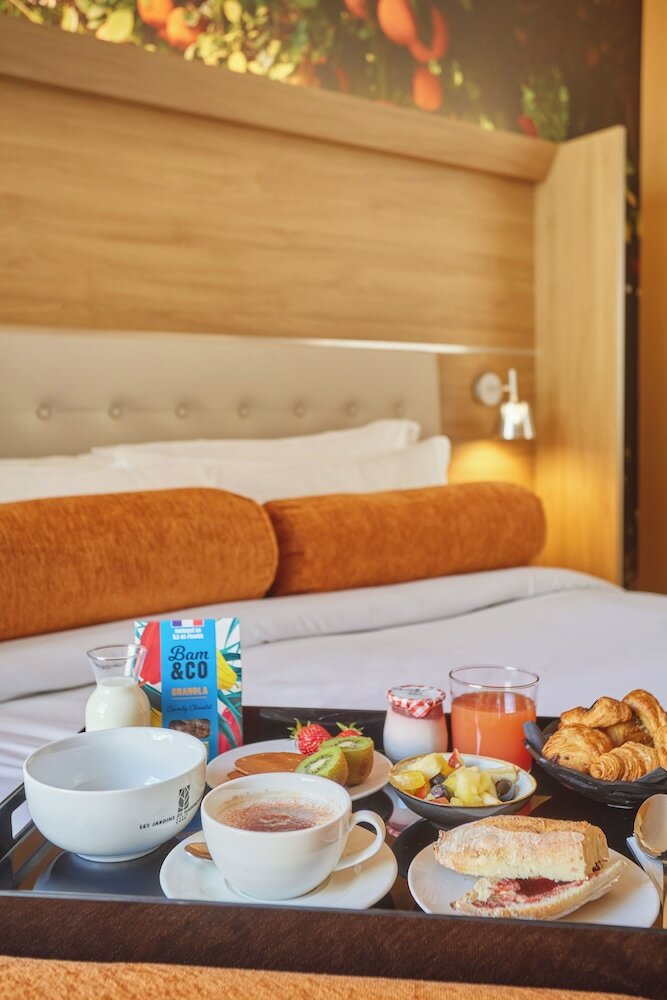 Фото Les Jardins de Mademoiselle Hotel & SPA