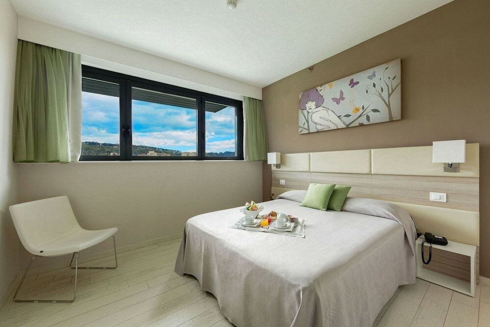 Фото Hotel Cristina