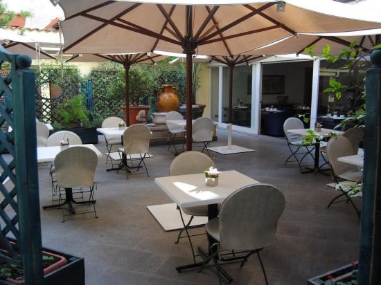 Фото Hotel Diplomatic