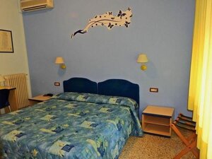 Hotel La Torre - Dependance (Pisa, Via Cesare Battisti, 17), hotel