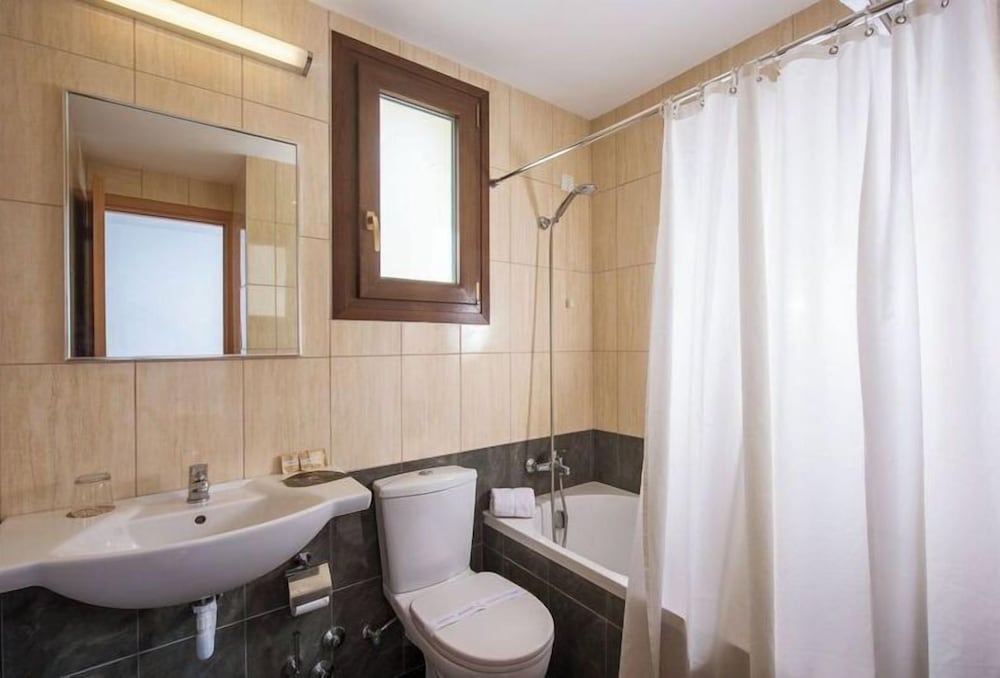 Фото Hersonissos Village