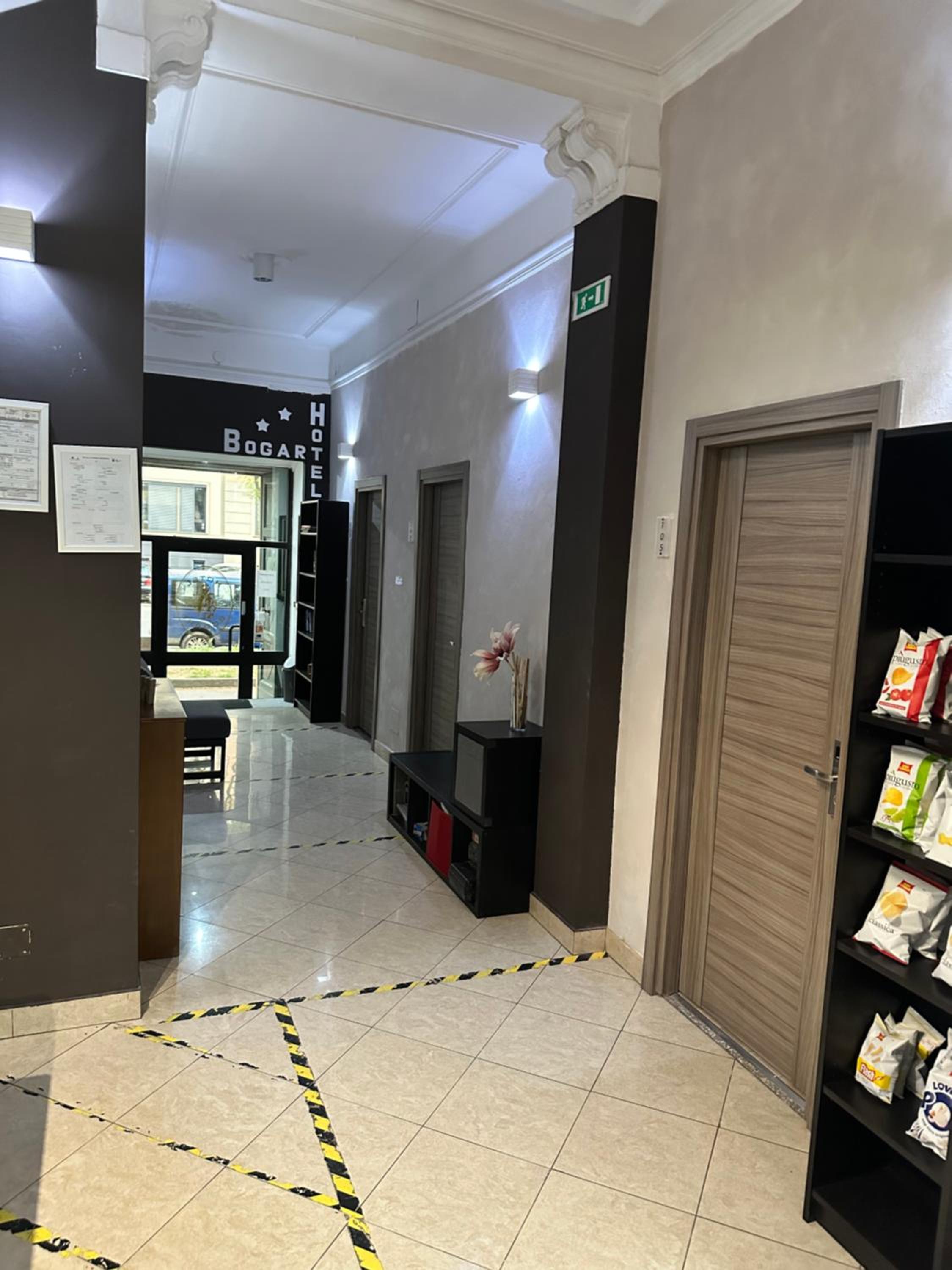 Фото Hotel Bogart