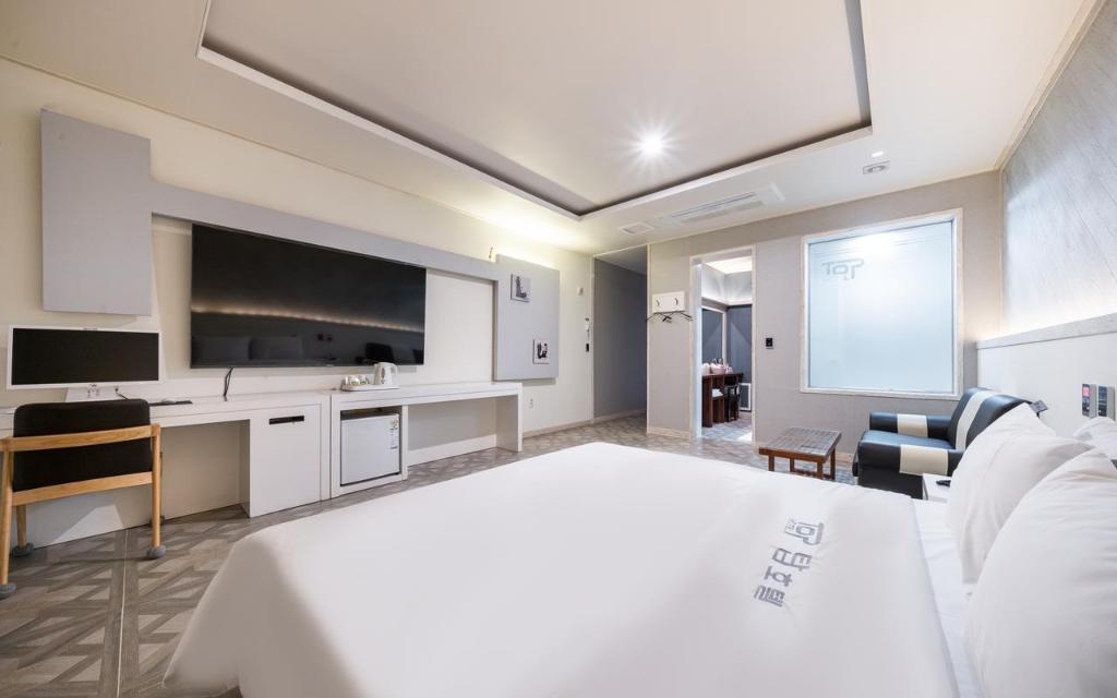Фото Top Hotel