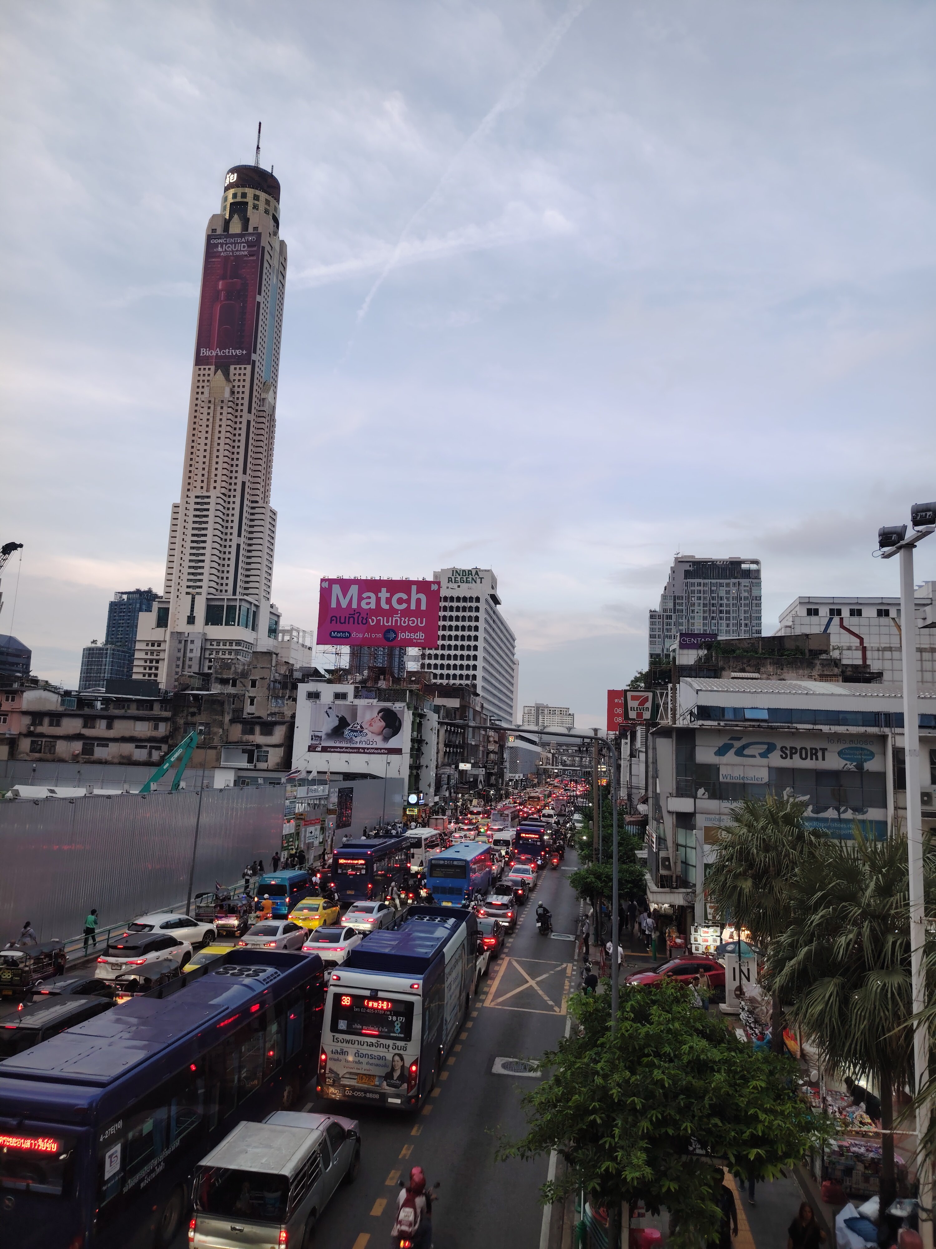 Фото Baiyoke Sky Hotel