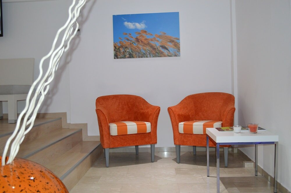 Фото Les Palmiers Boutique Beach Hotel and Luxury Apartments