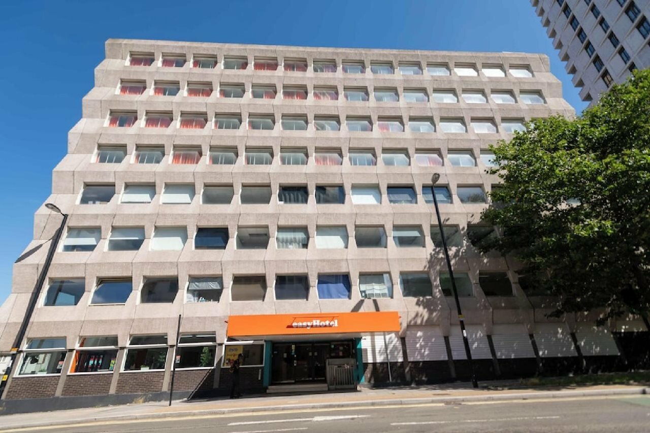 Фото EasyHotel London Croydon