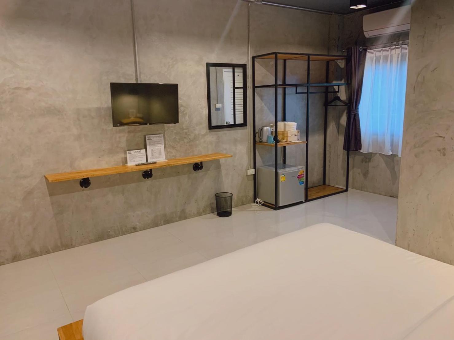 Фото Loft Space Hotel