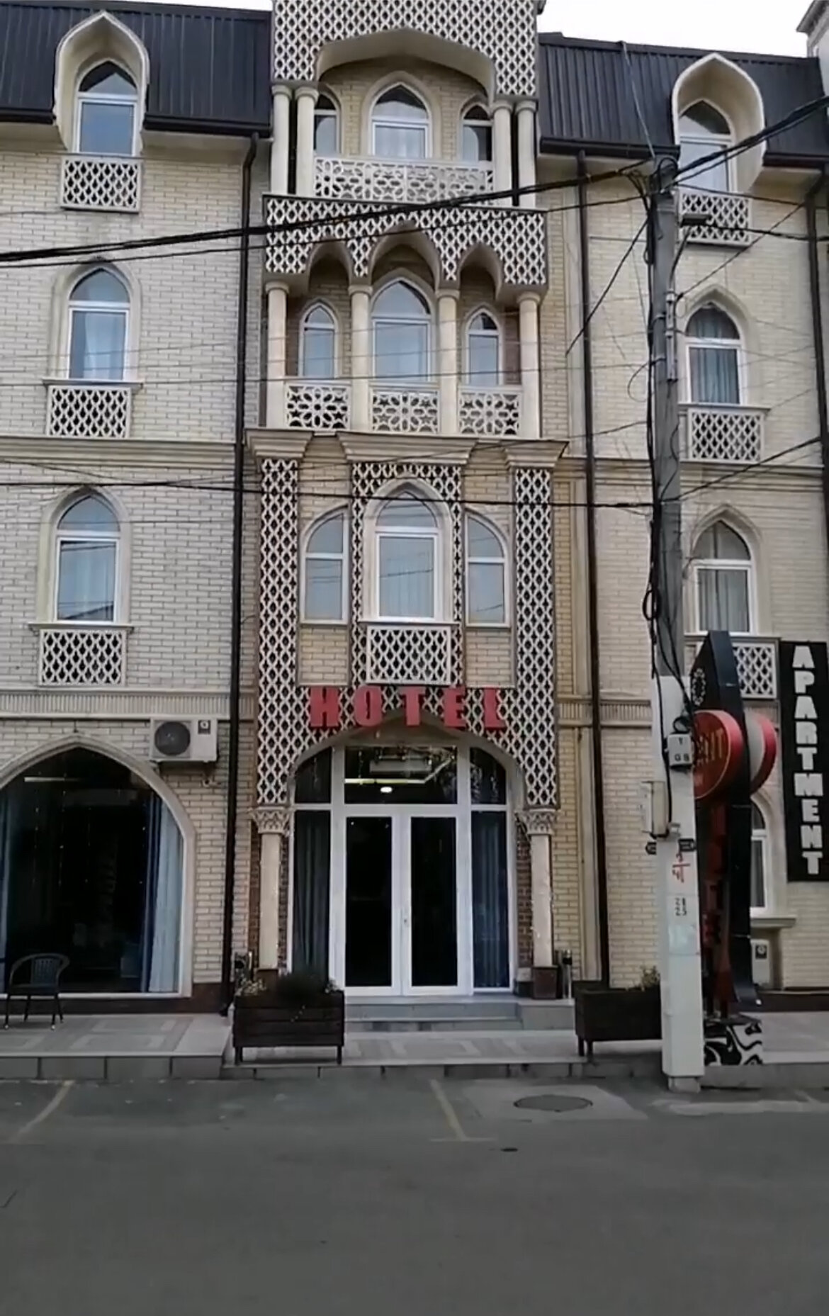 Фото отеля 1