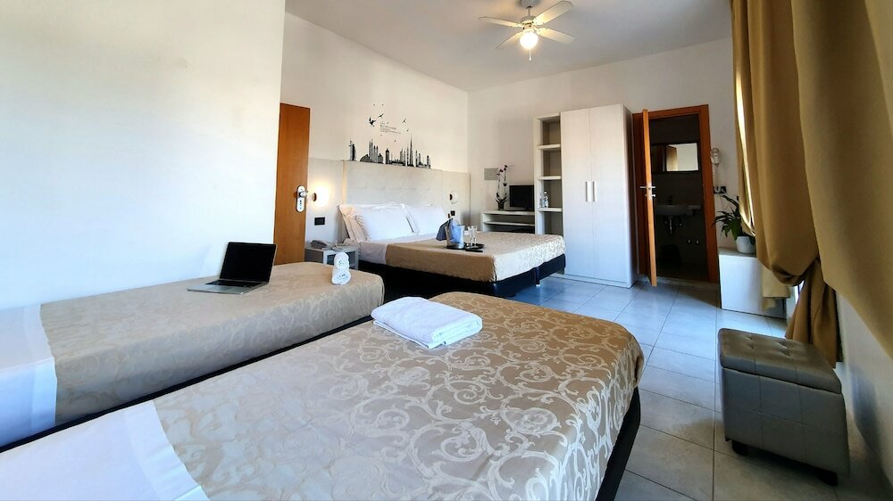 Фото Hotel Marina