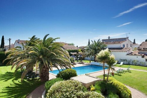 Внешний вид отеля Hotel Le Rodin в Арле, фото 3