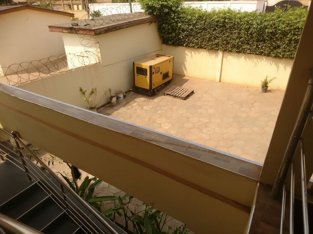 Фото The Golden Apple