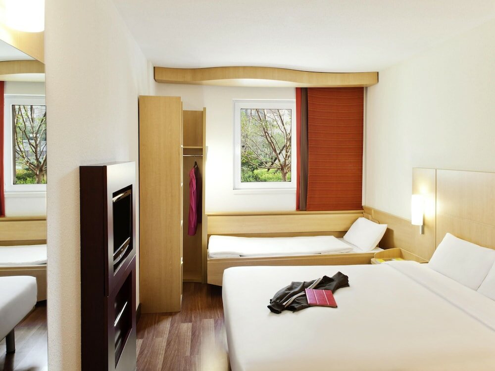 Фото Ibis Shanghai Chengshan Road