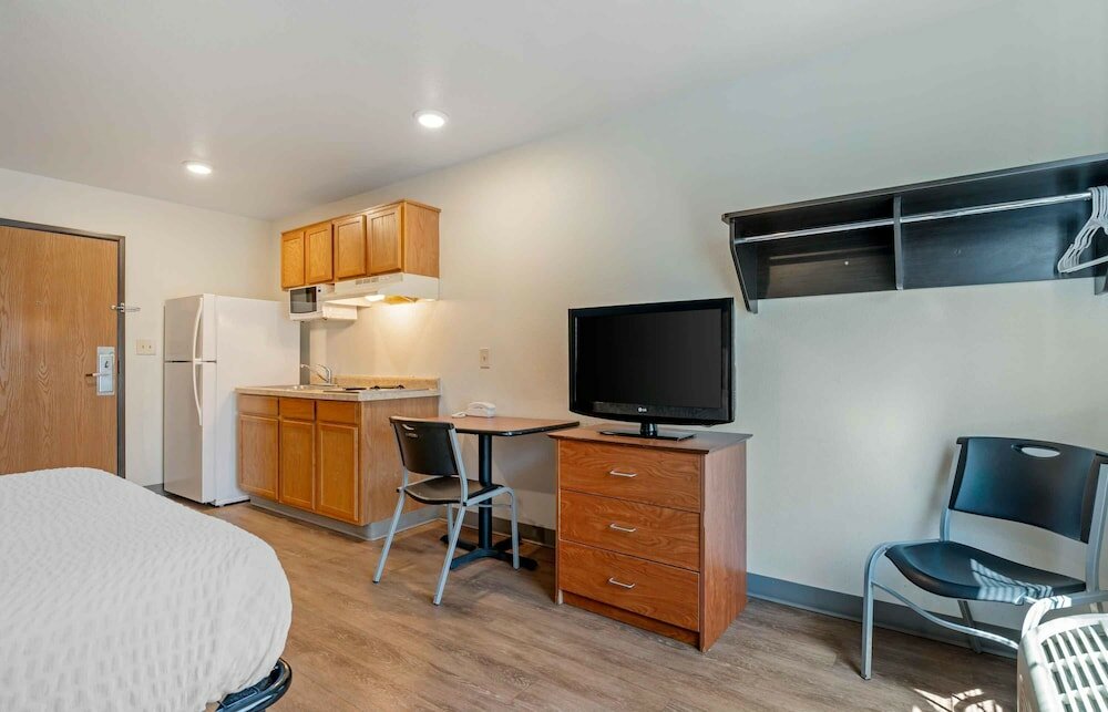 Фото WoodSpring Suites Indianapolis Lawrence