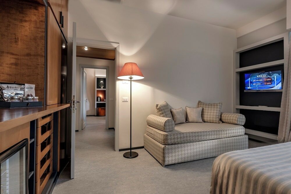 Фото Hermitage Hotel & Resort