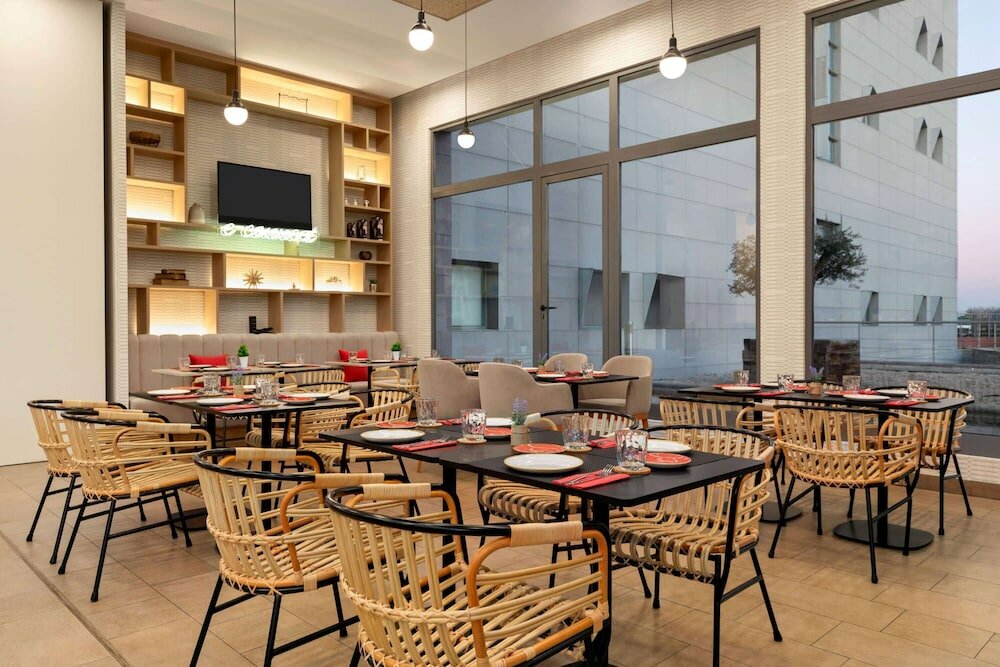 Фото Ramada by Wyndham Madrid Getafe