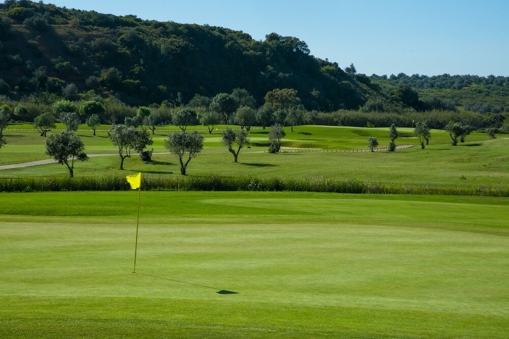Фото Nau Morgado Golf & Country Club