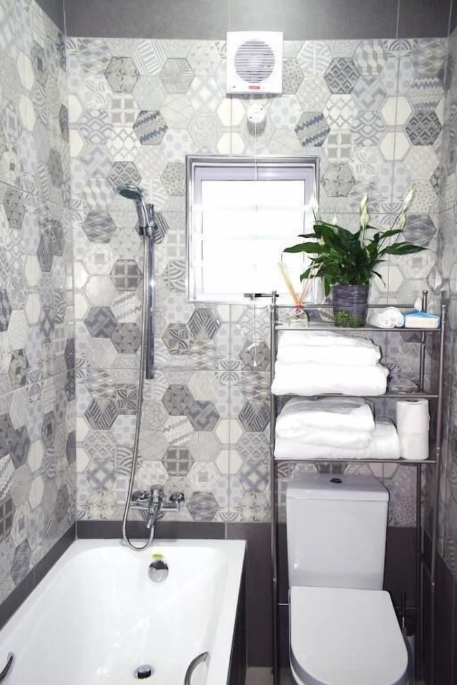 Фото Dei Gratia Guesthouse