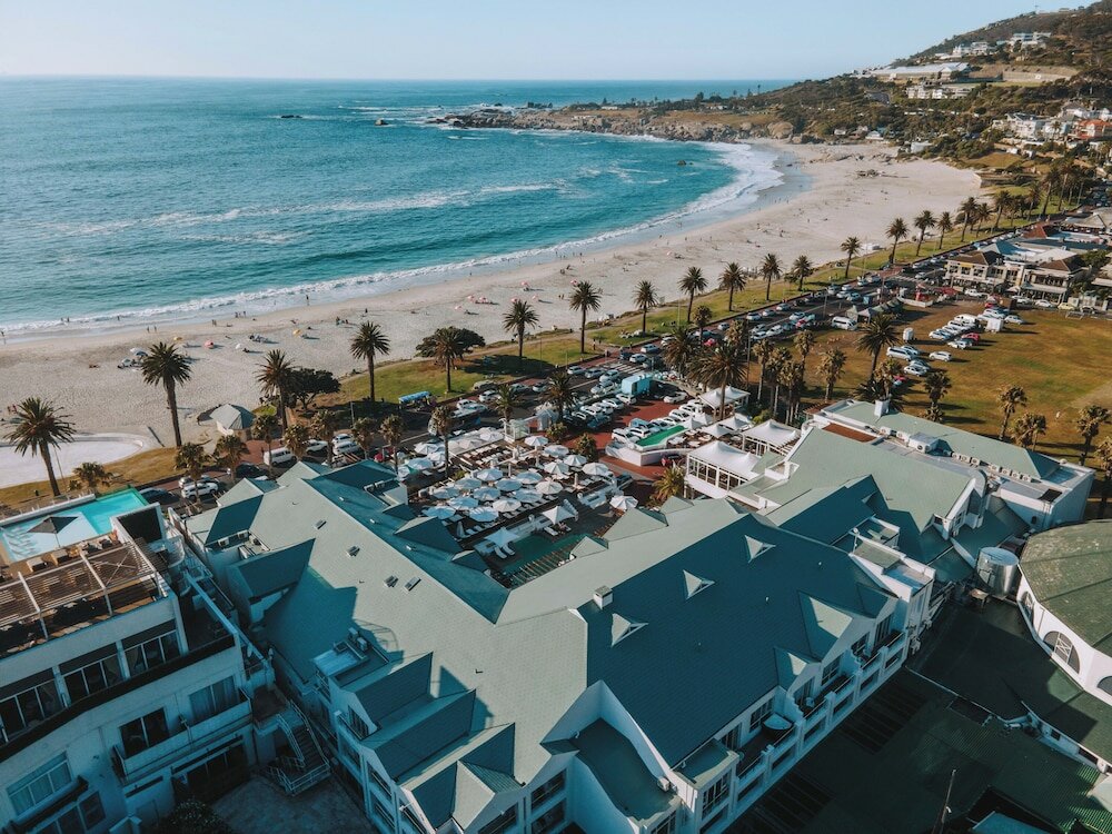 Фото The Bay Hotel