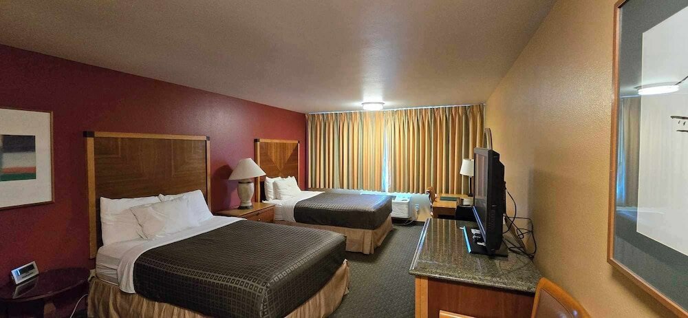 Фото Olympic View Inn