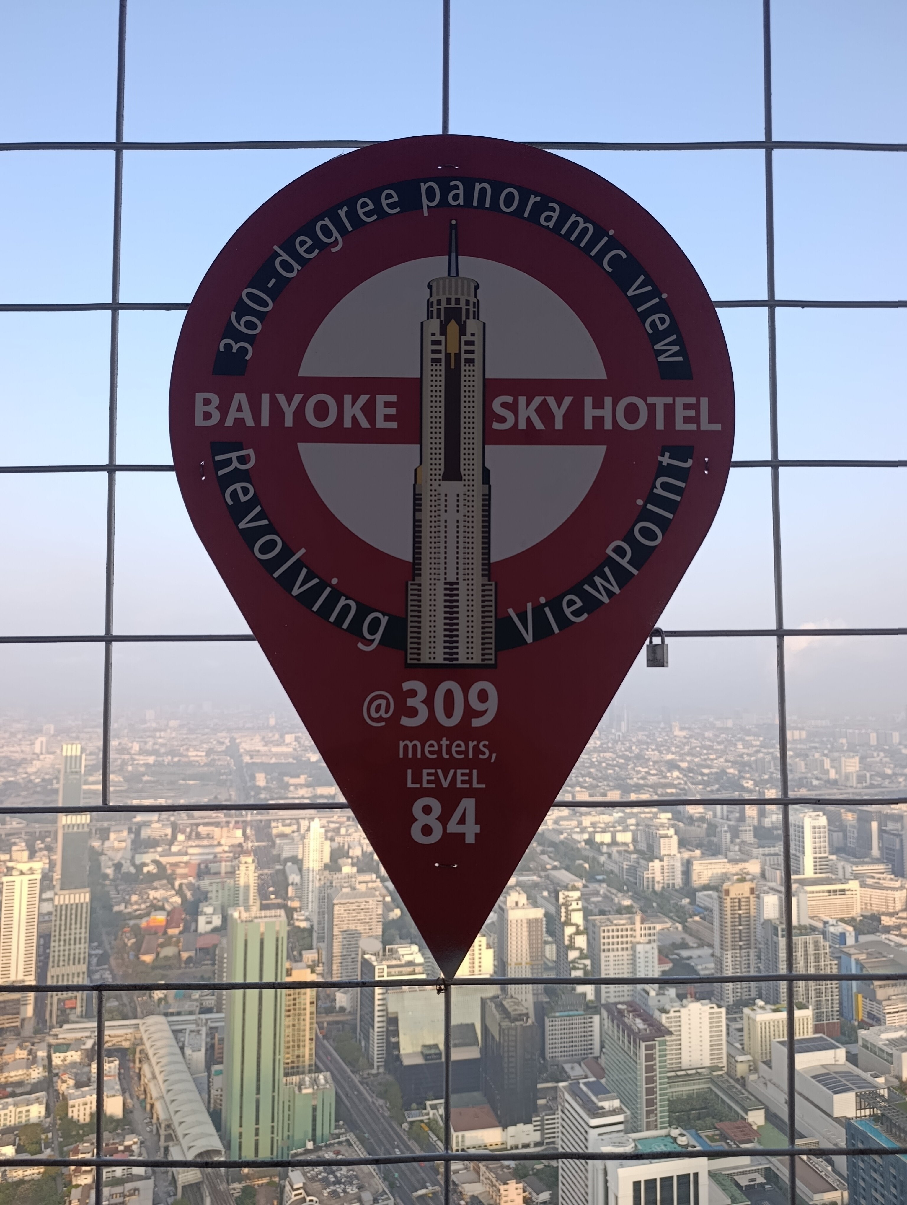 Фото Baiyoke Sky Hotel