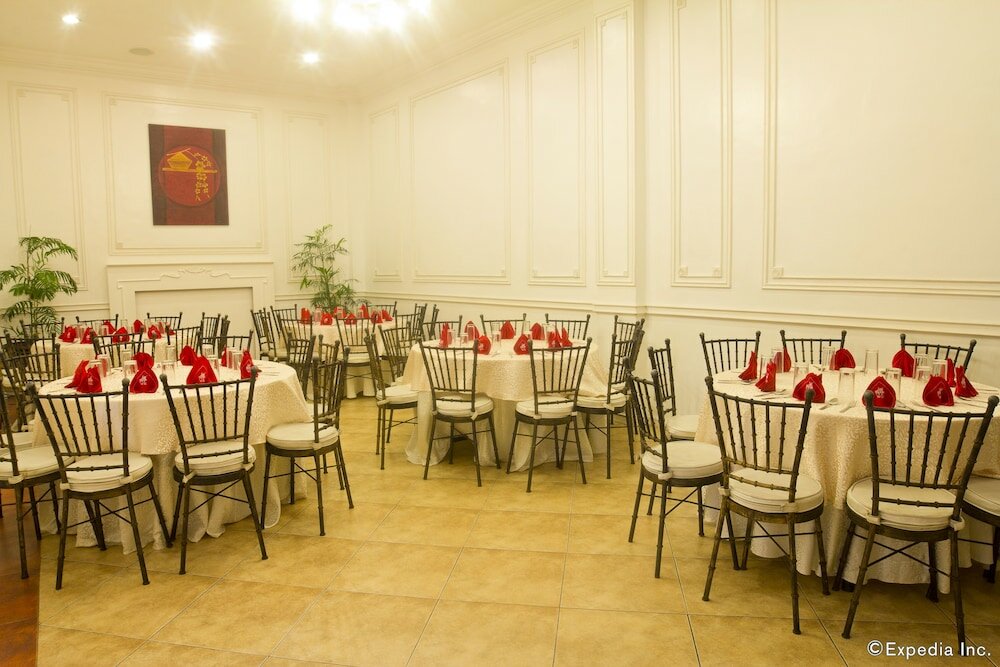 Фото White Knight Hotel Intramuros