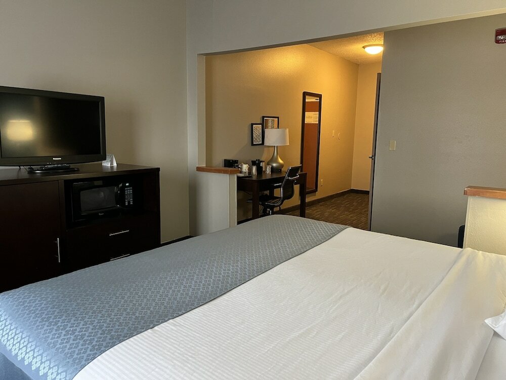 Фото Wingate by Wyndham Great Falls