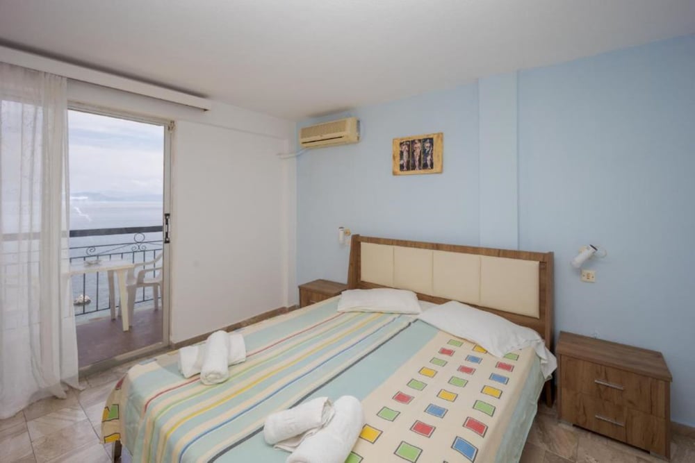 Фото El Greco Hotel by Estia