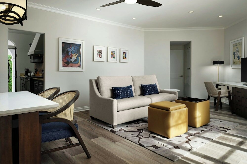 Фото Triada Palm Springs, Autograph Collection by Marriott