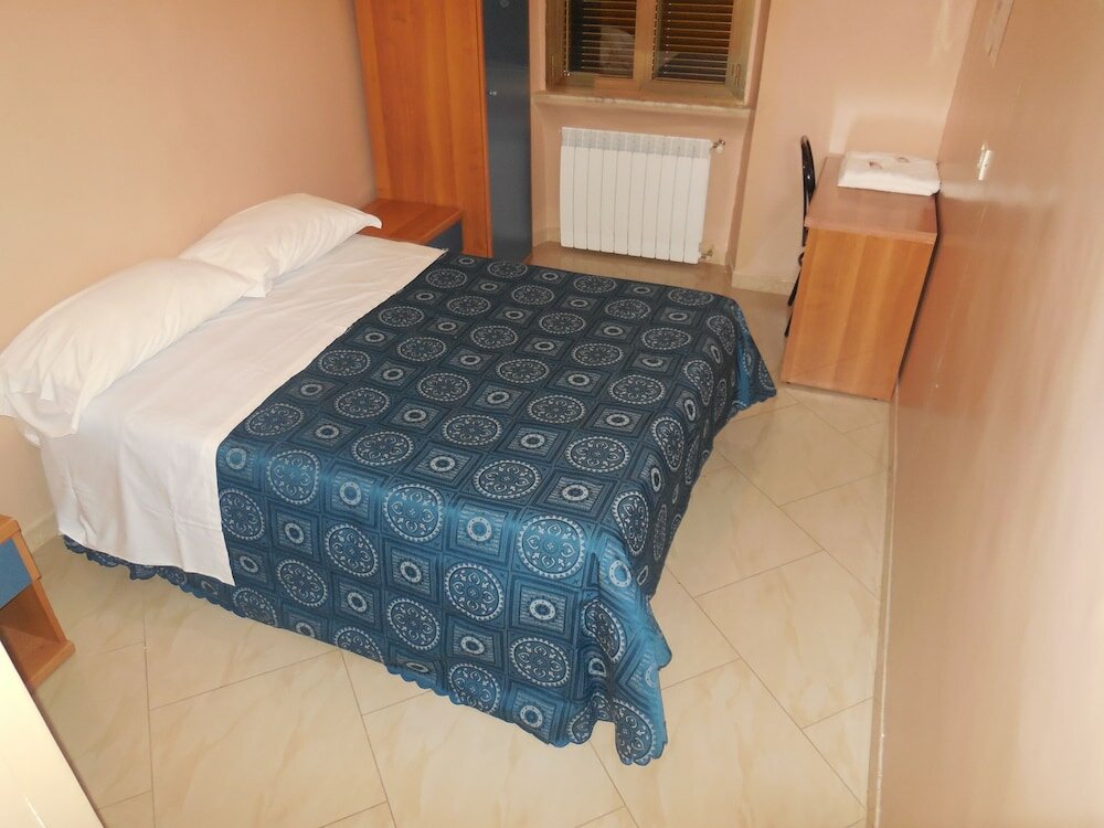 Фото Cressy Hotel