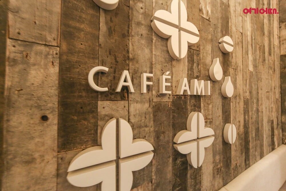 Фото Yongin Army Boutique