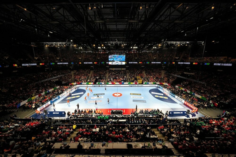 Фото Mercure Hotel Hamburg am Volkspark