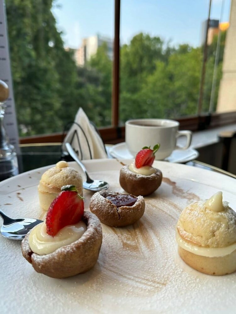 Фото Maestro Address Hotel