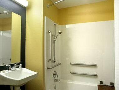 Гостиница Microtel Inn & Suites by Wyndham Kearney в Карни