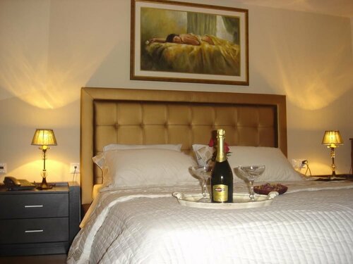 Внешний вид отеля Epavlis Meteora Suites Hotel в Каламбаке, фото 5