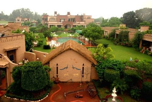 Aura Vaseela Resort, hotel, State of Punjab — Yandex Maps