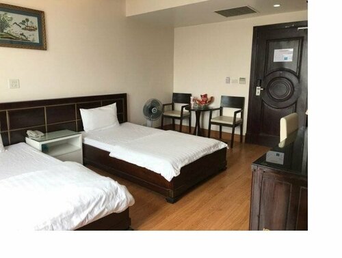 Гостиница Lakeside 2 Hotel Nam Dinh в Намдине