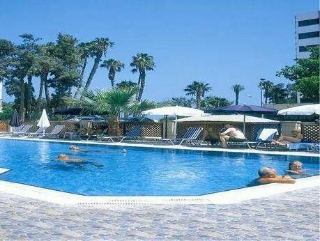 Гостиница Kapetanios Limassol Hotel в Лимассоле