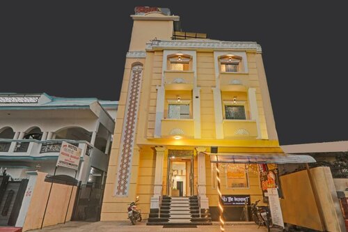 Гостиница Oyo Townhouse 565 Hotel Hridaya Inn в Лакхнау