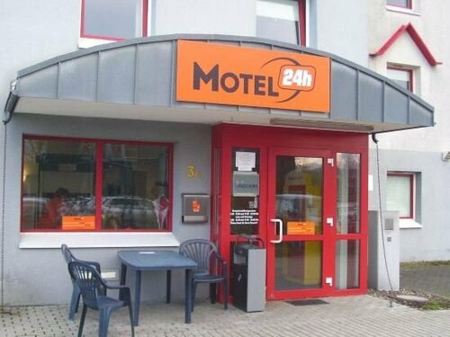 Гостиница Motel 24h Köln West во Фрехене