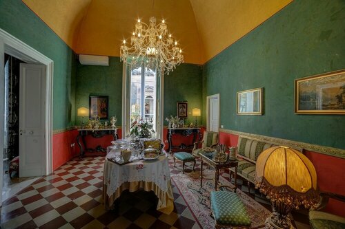 Гостиница La Dimora Delle Rondini в Галатиной