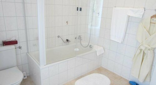 Гостиница Chambres D'hôtes La Petite Rochette в Кантоне Невшатель