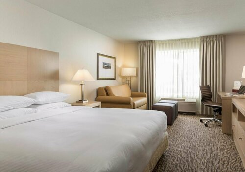 Гостиница DoubleTree by Hilton Hotel Portland - Tigard в Портленде