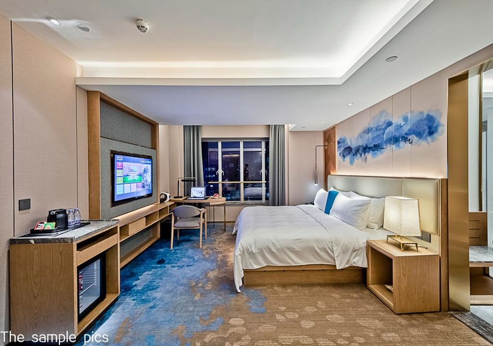 Фото Royce Hotel Shenzhen